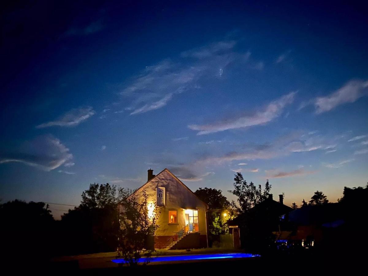 River House - Luxury House On The Border Of The Tisza River Arokto Exterior foto